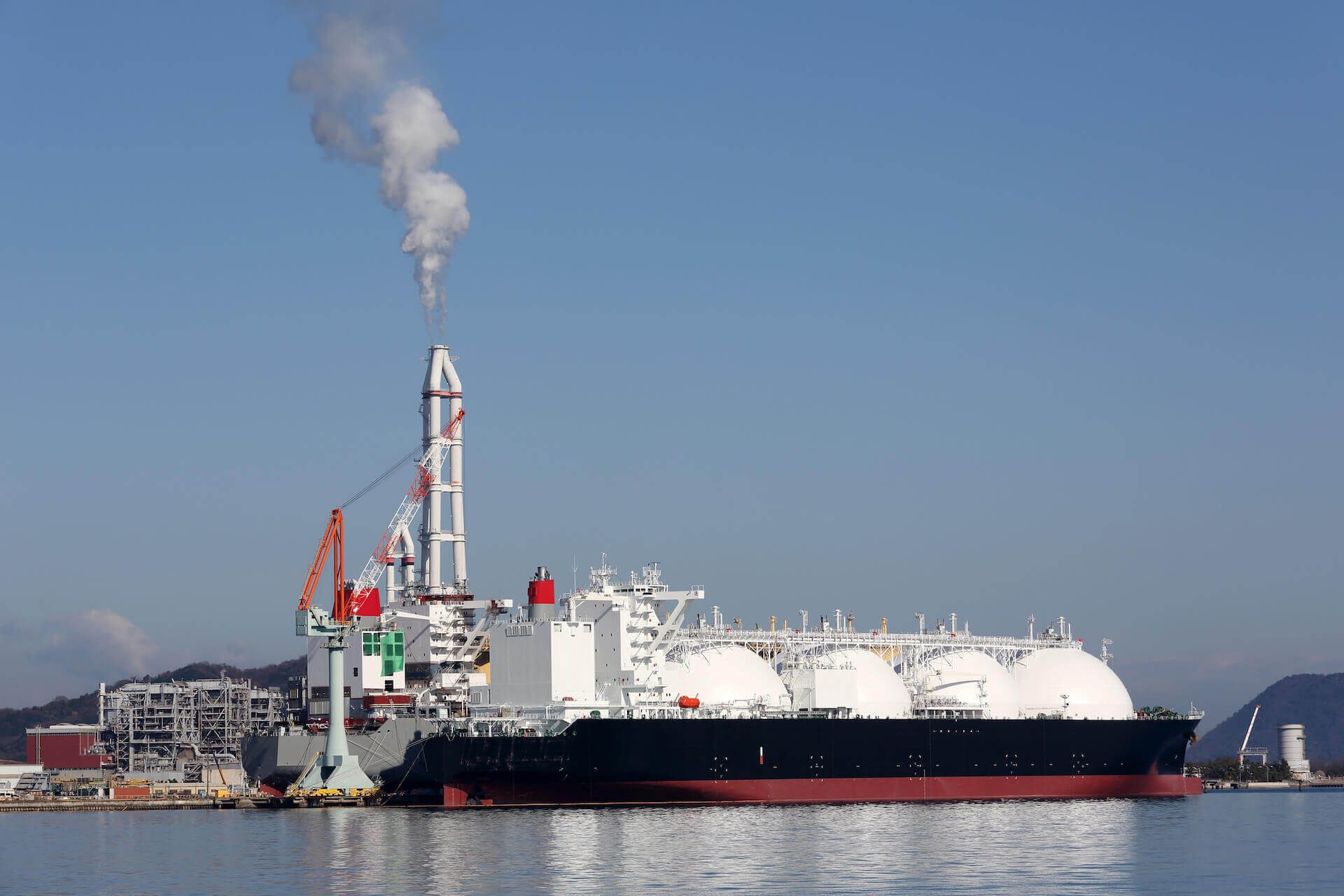 LNG carriers commissioned into service